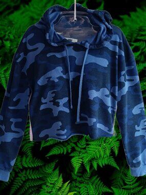 AMP Womens Crop Sweatshirt Hoodie French Terry Long Sleeves Camo Size M